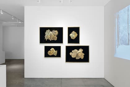 Realizados en bronce, estos cuadros tienen la firma de la artista Delfina Braun (están inspirados en dibujos que ella hizo) y forman parte de la muestra colectiva que se exhibe hasta mayo en Praxis, en Nueva York