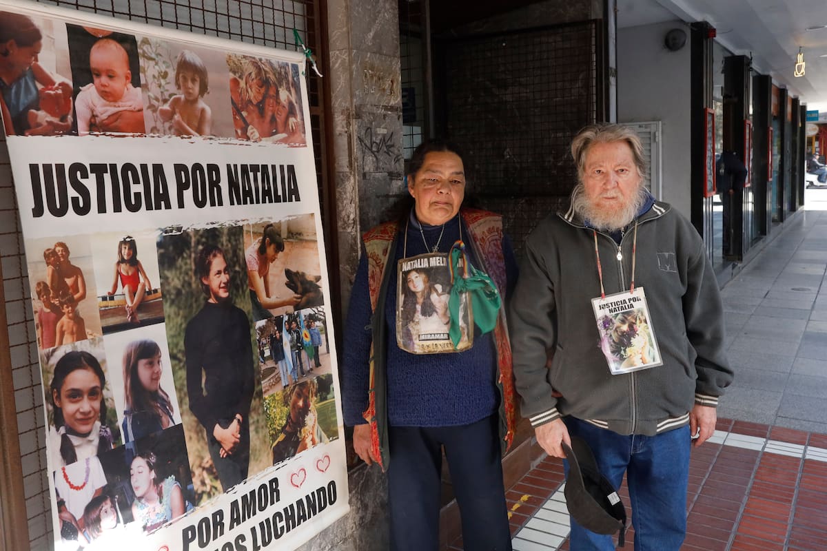 Realizan extracciones de sangre a policías por el crimen de Natalia Melmann