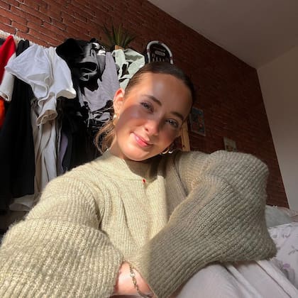 Rebecca se sacó un par de selfies antes de publicarlas en sus redes sociales. Instagram: @rebeccamcgoniglex