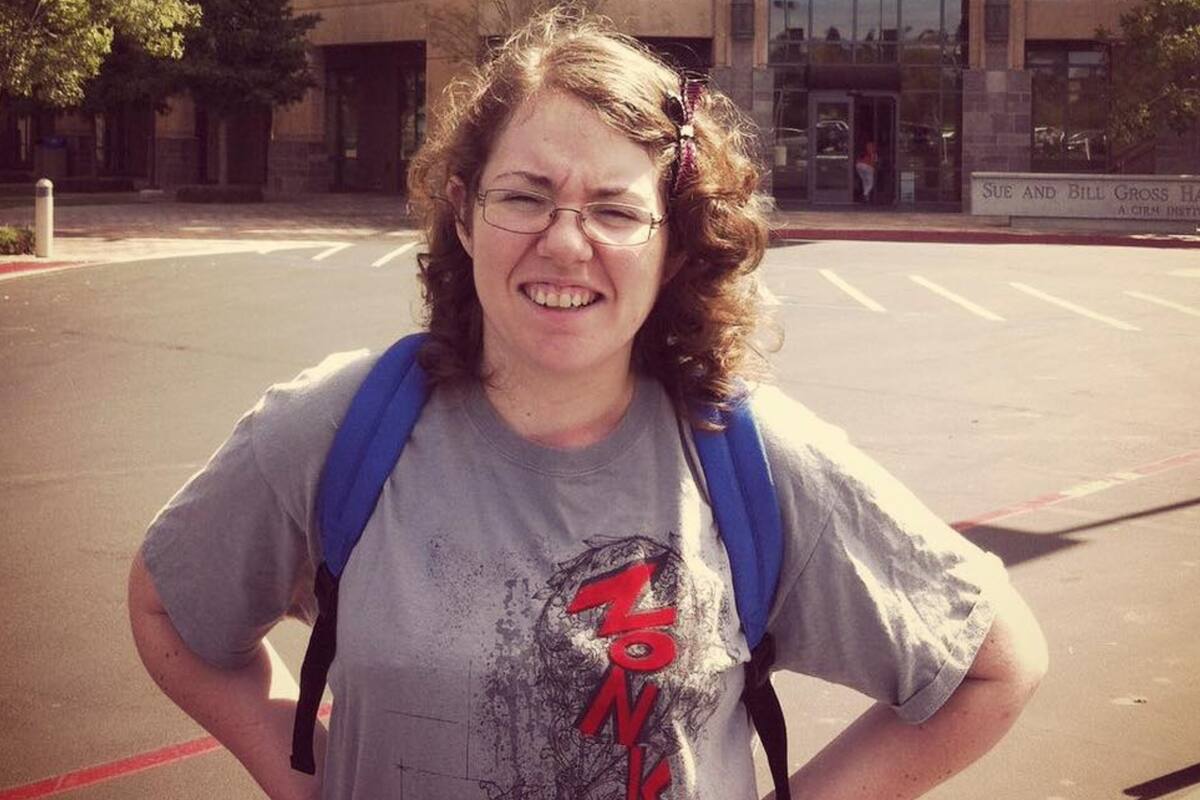 Rebecca Sharrock tiene 31 años y es una de las 60 personas en el mundo que tiene esta extraña condición que le permite recordar todo desde su nacimiento