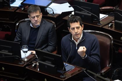 Recalde y el exprecandidato a la presidencia Wado De Pedro