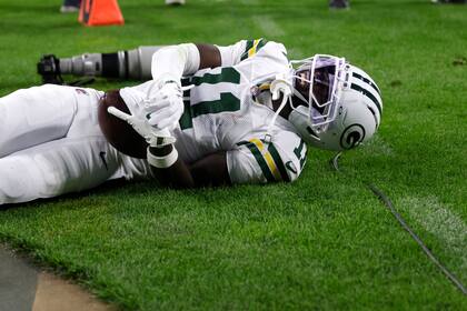 Receptor de Packers Jayden Reed queda fuera al menos cuatro juegos por lesión