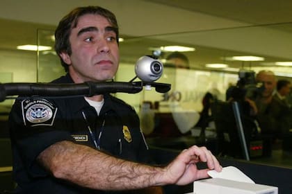 Rechazar la inspección puede derivar en la confiscación del dispositivo y demoras en el ingreso a EE.UU.