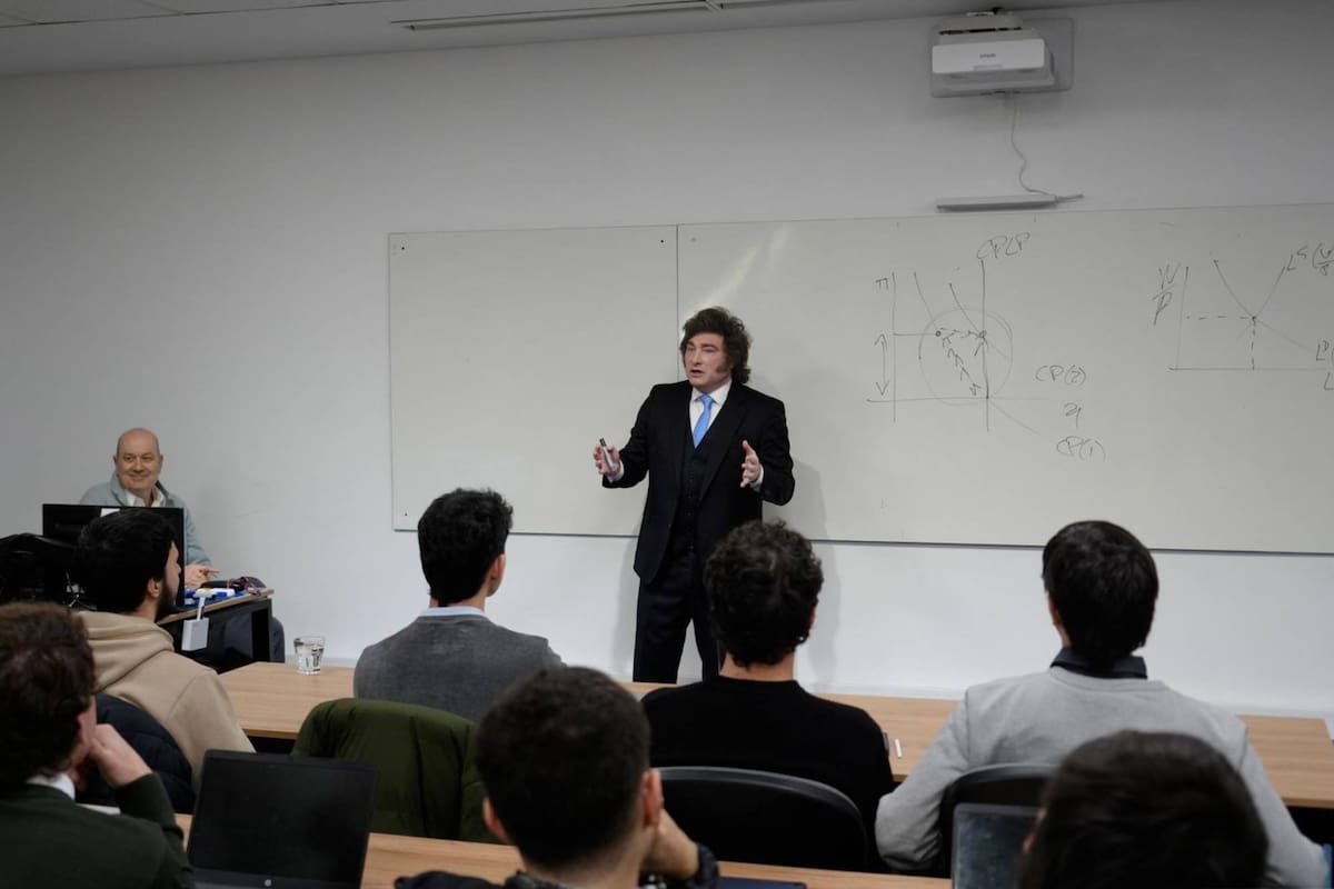 A aula de Javier Milei causou desconforto entre os professores da Udesa, uma semana antes da marcha universitária