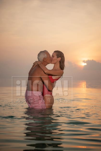 “Recibo mensajes del cielo en momentos divinos y, al igual que me pasó en el Civil, también se me bajó la presión el día de nuestro aniversario. Creo que es por la emoción de tener al lado un hombre maravilloso” (Elina)
