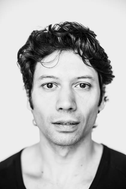 "Recién ahora me permito mirar lo pasado y me da mucho placer, me hace feliz ver el camino que recorrí", asegura uno de los mejores bailarines del mundo