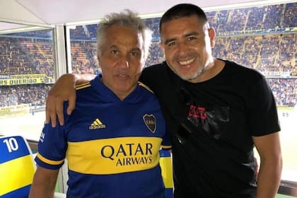 Recientemente Alberto Márcico, invitado por Román Riquelme, volvió a La Bombonera; el correntino se deshace en elogios al ex 10 y afirma que éste será presidente de Boca más adelante.