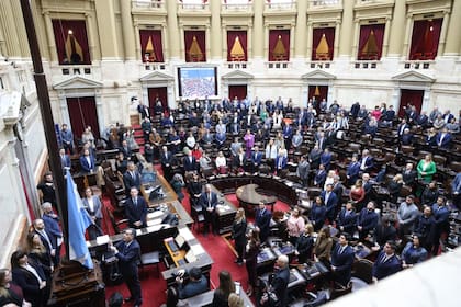 Recinto. Apertura de la sesión en Diputados por Morosidad y Discapacidad. Congreso Nacional.