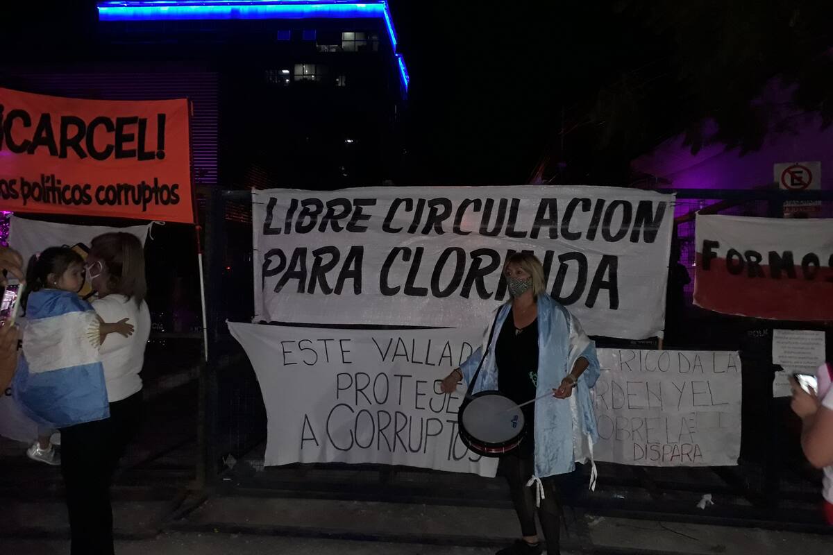 Reclamo de formoseños por la libre circulación en Clorinda