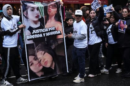 Reclamo de justicia por las chicas asesinadas en Florencio Varela
