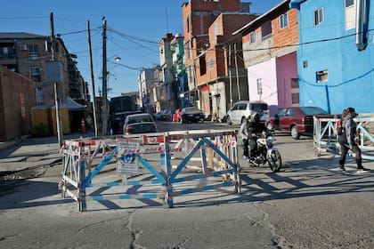La falta de agua potable suele representar dificultades recurrentes en esta zona de la ciudad de Buenos Aires, especialmente en las áreas más vulnerables