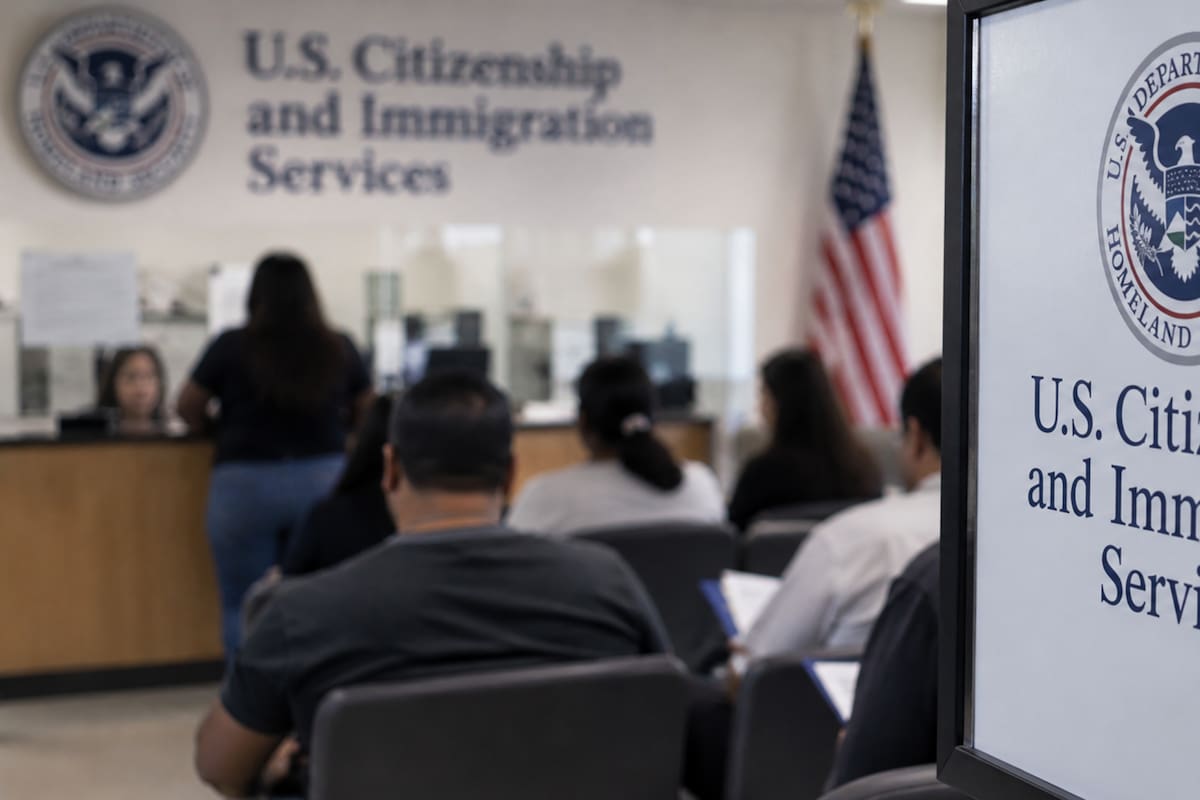 Recomendaciones para abogados que presentan peticiones ante Uscis para entender cómo son procesados los formularios (imagen ilustrativa)
