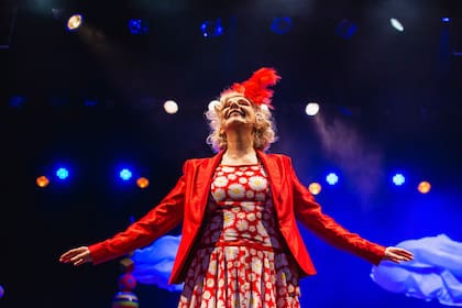 Ana María Cores, cual Mary Poppins entre estrellas