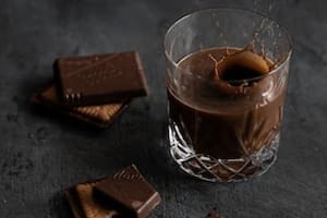 Beber chocolatada con agua en lugar de leche tiene múltiples beneficios para la salud