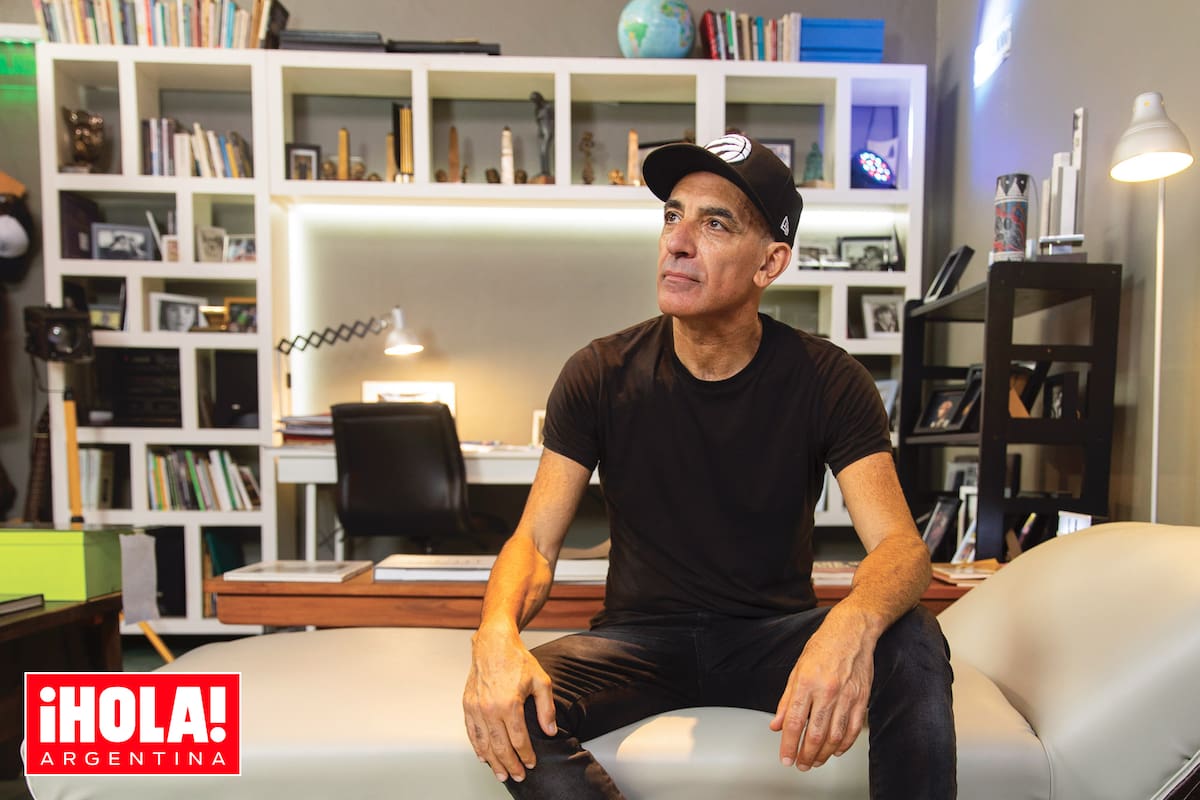 Reconocido por la excelencia de su trabajo como actor, director, dramaturgo y productor, Dayub dejó su Paraná natal a los 19 años. Primero fue a Santa Fé, a estudiar Ciencias Económicas y, en cuanto pudo, dejó todo para venir a Buenos Aires y perseguir su sueño.