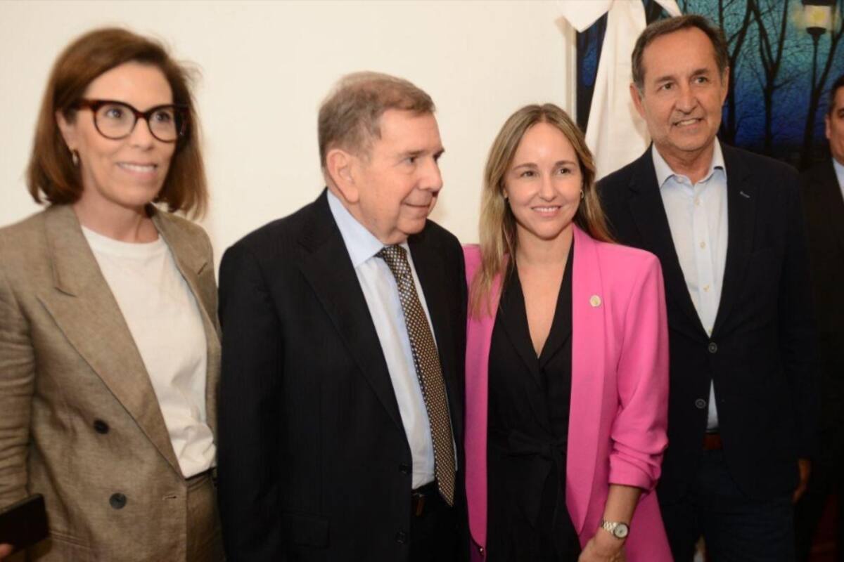 Reconocimiento de la ciudad de Buenos Aires a Edmundo González Urrutia