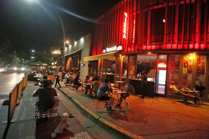 Recorrida por bares de Buenos Aires de los barrios de Nuñez y Recoleta