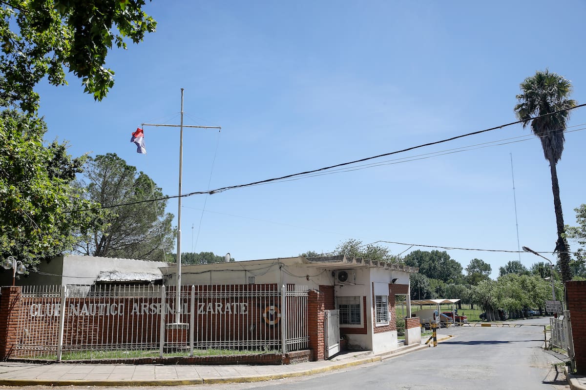 Recorrida por la ciudad de Zarate, a tres años del asesinato de Fernando Baez Sosa resultado del ataque por parte de los rugbiers de Zarate, ocurrido en la ciudad de Villa Gesell.
Club Arsenal Naútico Zárate.