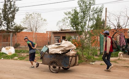 Recorrida por la localidad de Moreno