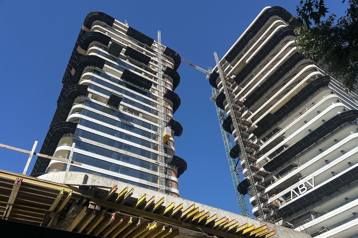 Recorrida propiedades. Obra en construcción en Cañitas. Ciudad Autónoma de Buenos Aires. Desarrollo inmobiliario. Créditos hipotecarios. Obras inmuebles. Deco Polo. Palermo