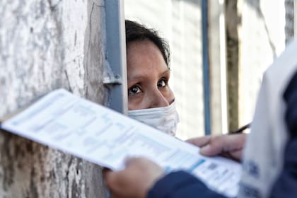 Recorrido con censistas en dos barrios de Vicente Lopez uno pudiente y otro humilde Censo SOCIEDAD