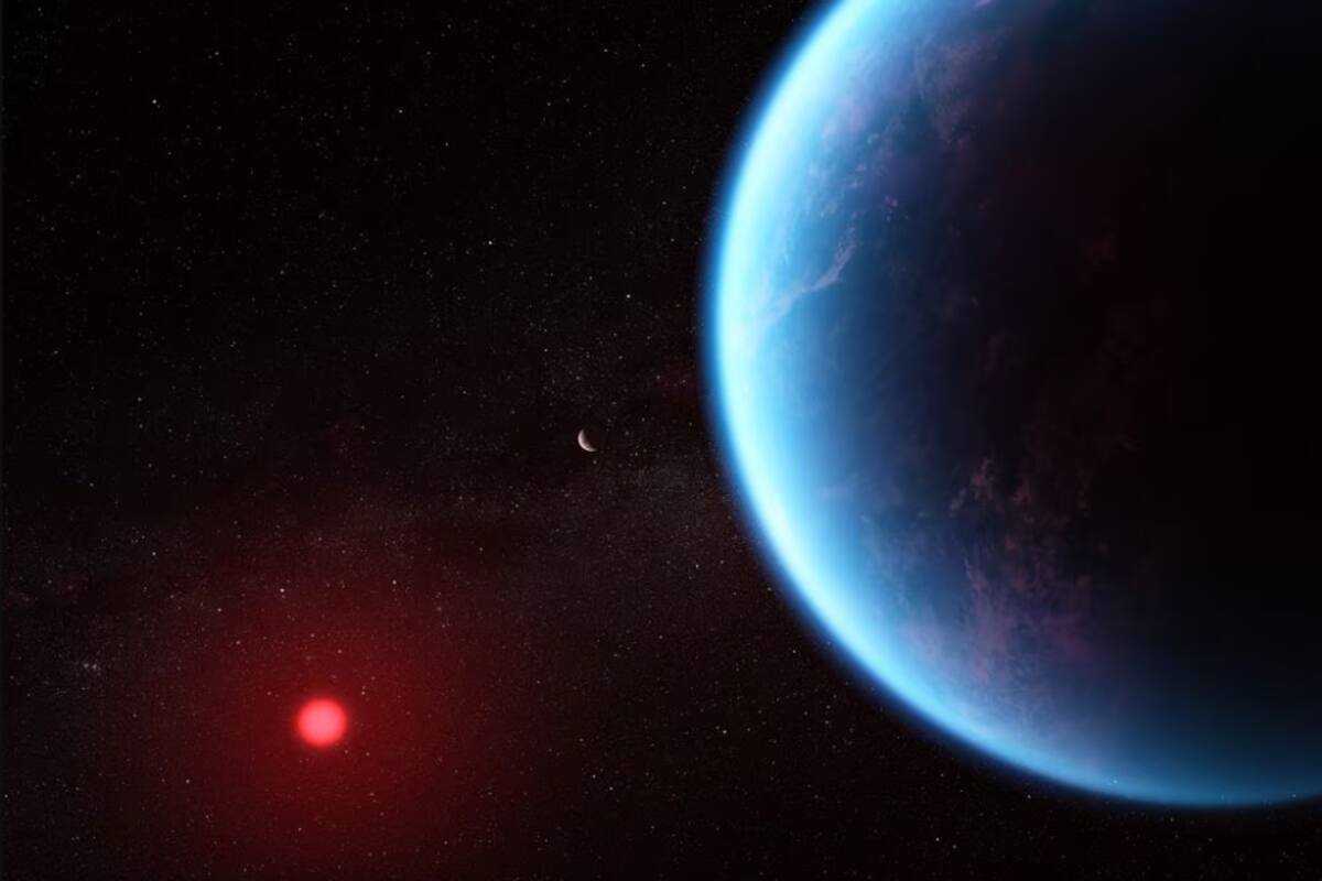 Recreación artística del exoplaneta K2-18 b, basándose en los datos del telescopio James Webb