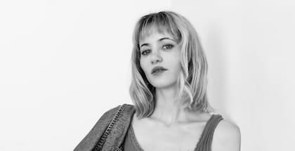 "Recuerdo que en una llamada telefónica entre mis padres y los productores, yo lloraba y les pedía que me permitieran quedarme, que realmente deseaba estar. A pesar de mis palabras, mis padres mantuvieron su decisión”.