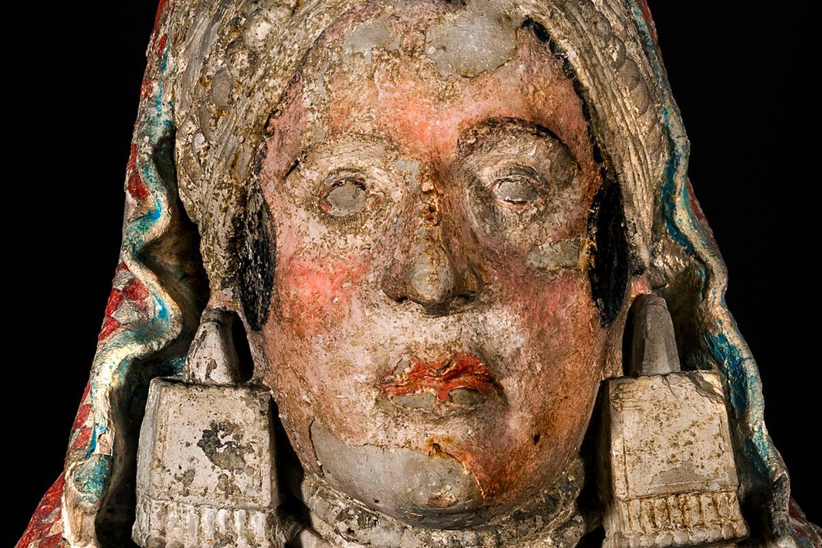 Recuperan las tonalidades originales de la escultura del siglo IV A. C. Según el informe, “el color se aviva en las mejillas y cobra mayor intensidad en los labios" y destaca además la expresividad de los ojos, "ese aire de mirar sin ver que ahora transmite”