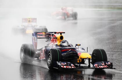 Después de una temporada en Toro Rosso, donde logró su primera victoria, en 2010 Sebastian Vettel inició la aventura del tetracampeonato con Red Bull Racing