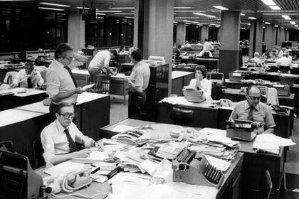 Redacción calle Bouchard, en los años ochenta