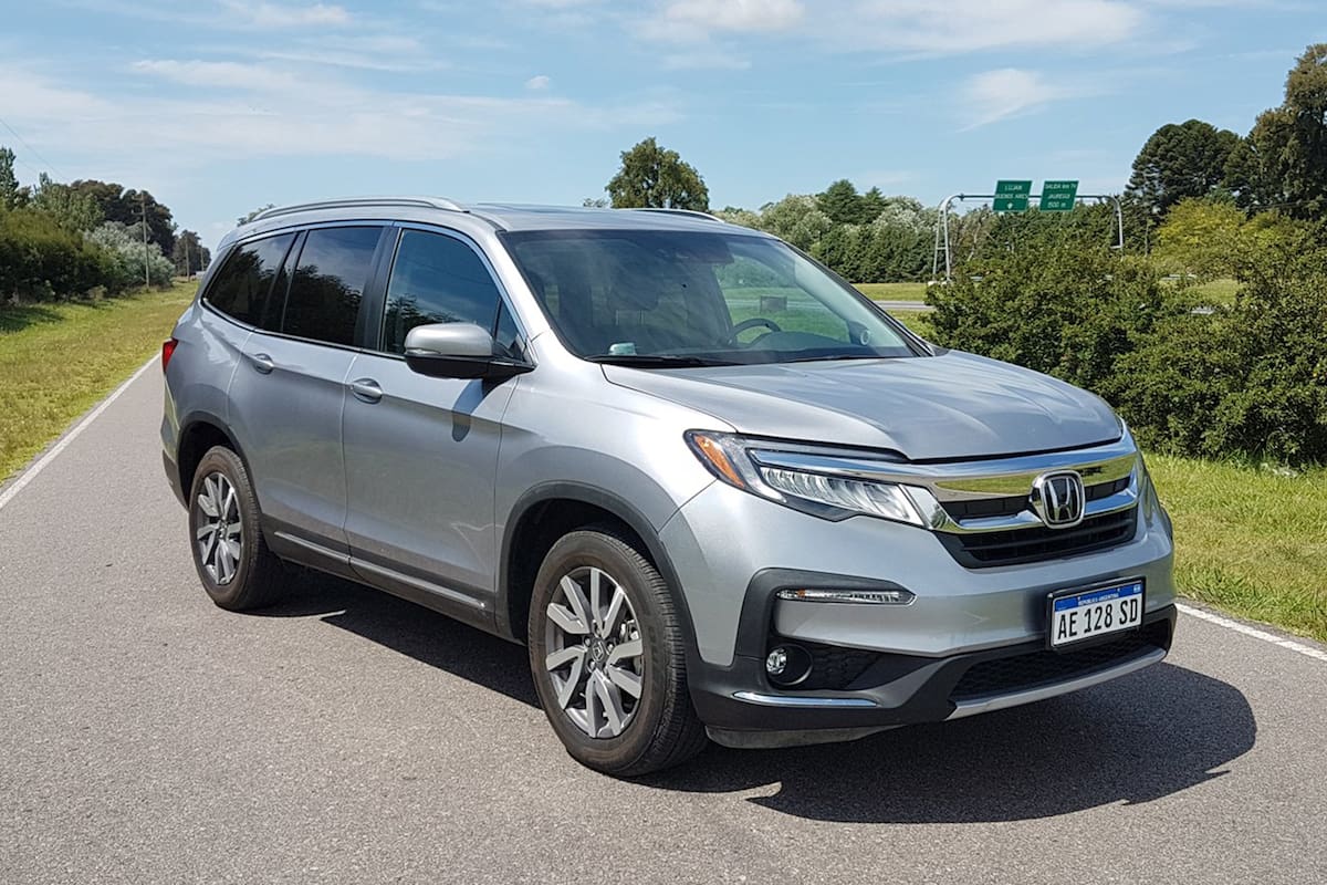 Rediseño. El Honda Pilot ya no es “cuadrado”; ahora muestra una estética más agresiva, musculosa y moderna