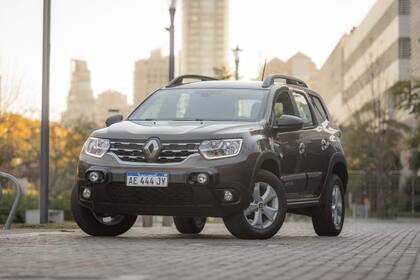 Rediseño. Uno de los detalles salientes del nuevo Duster es la mayor inclinación del parabrisas