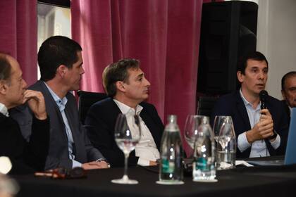 Referentes del sector coincidieron en el potencial de la actividad que no atraviesa su mejor momento por la desaparición del crédito hipotecario