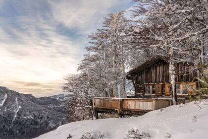 Refugio “Altura Las Lagunas”, ubicado en la cumbre del Centro de Ski Lago Hermoso