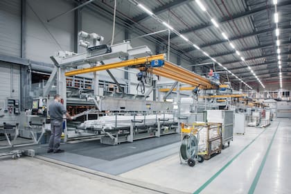 Rehau ha destinado una importante cantidad de recursos a la innovación y el desarrollo de nuevos materiales y tecnologías que permiten ahorrar energía.