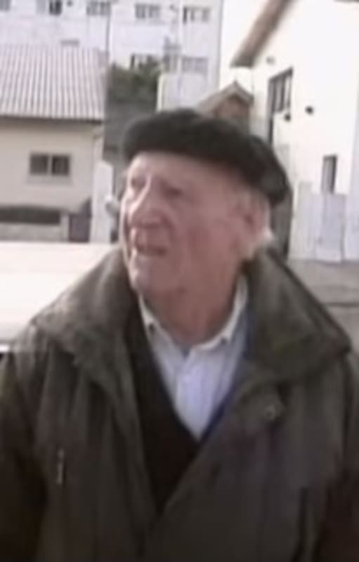 Reinhard Koops, agente nazi, durante el encuentro con el periodista Samuel Donaldson en Bariloche, en 1994