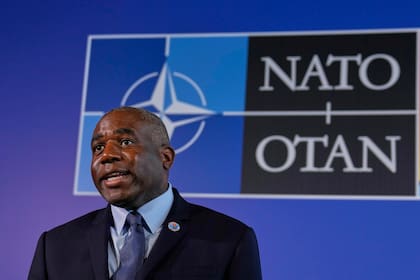 Reino Unido dice que China es un gran desafío, pero un socio económico esencial