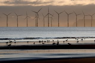 Reino Unido fija meta de recortar 87% de emisiones de carbono para 2042