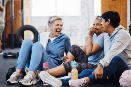 Reír ayuda a mejorar el estado de ánimo, estimular el sistema cardiovascular, aliviar el estrés y fortalecer el sistema inmunitario