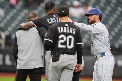 Relevista Miguel Castro se lesiona la rodilla derecha en duelo de Medias Blancas ante Mets