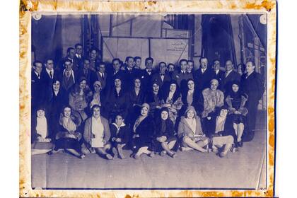 Las primeras reuniones de la comunidad artística porteña