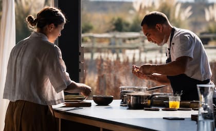 Reliquia recibe al chef Enzo González Petra y la sommelier Daniela Ovejero Michelini de CAL