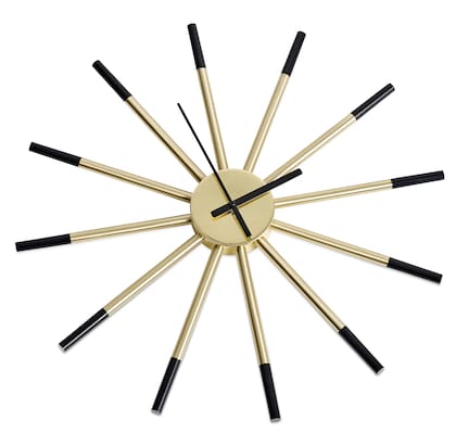 Reloj de pared, de 56 cm de diámetro (BoConcept, U$S 189)