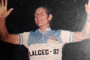 Remigio Saavedra atravesó el país en bicicleta dos veces, yendo desde Mendoza a Buenos Aires