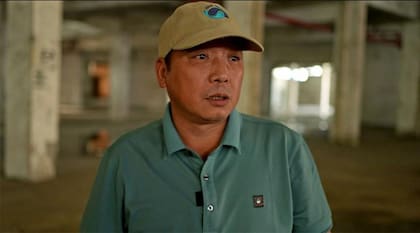 Ren Wenbing dice que le deben miles de dólares debido a una indemnización por despido, luego de que su antiguo empleador trasladara la producción fuera de China