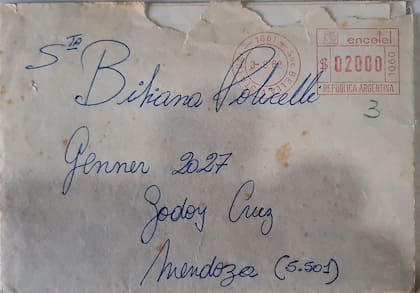 Renato Ruiz aun guarda, como un tesoro, las cartas que recibía de Bibiana Policelli -a quien no conocía- cuando estaba internado en el Hospital Militar de Campo de Mayo