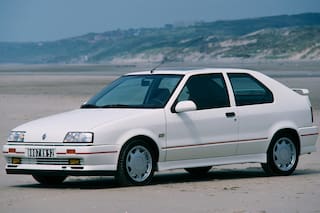 Los autos que “salvaron” a las automotrices en su historia