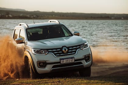 Renault Alaskan Outsider; la tope de gama de la pick up de producción nacional