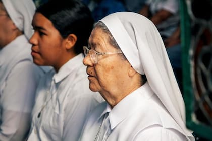 Rendiles fundó la congregación de las Siervas de Jesús, la cual tiene más de 80 religiosas en 18 casas repartidas en Venezuela, Colombia y España.
