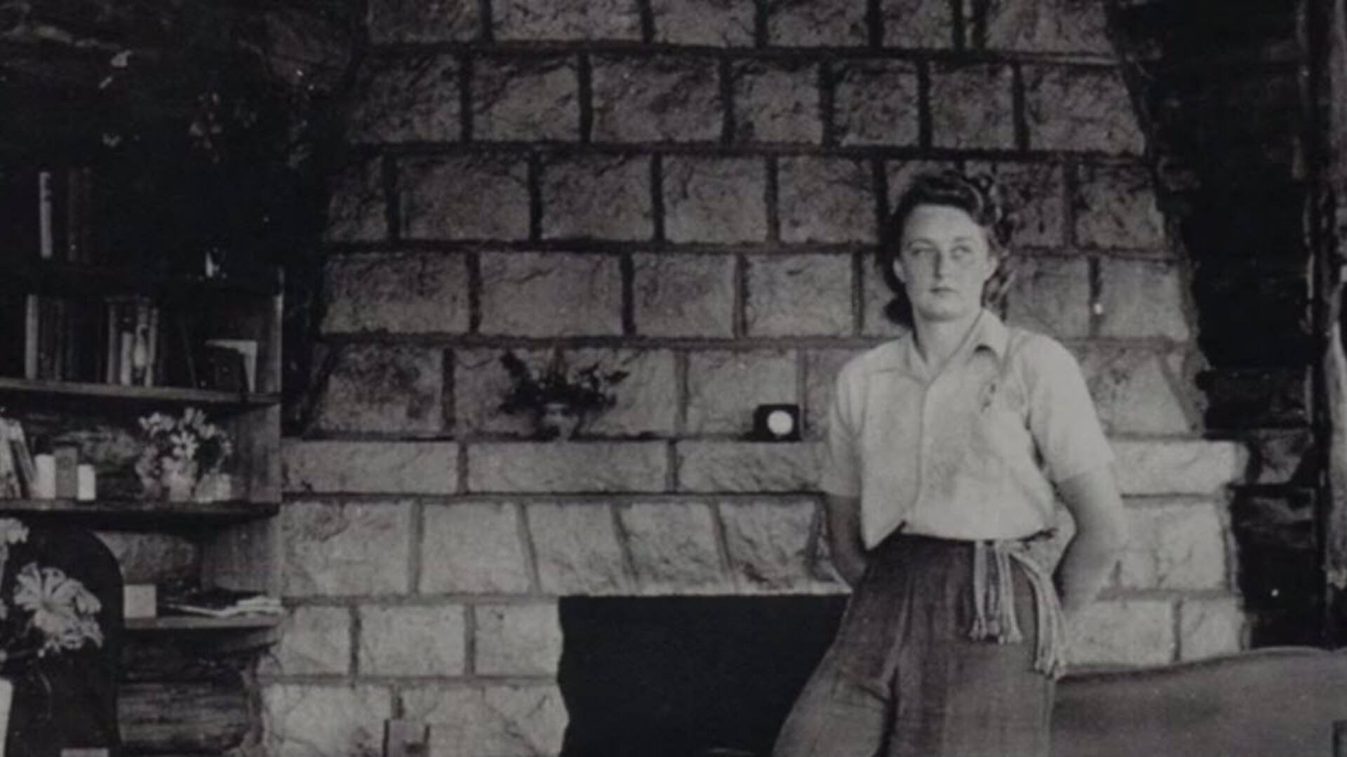 Renée Dickinson en el hogar de la casa de té que construyó en San Martín de los Andes.
